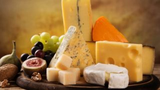 与葡萄和无花果Cheeseboard