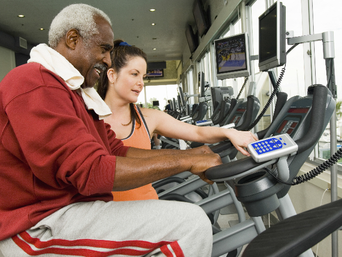 gym教程帮助老男人运动机